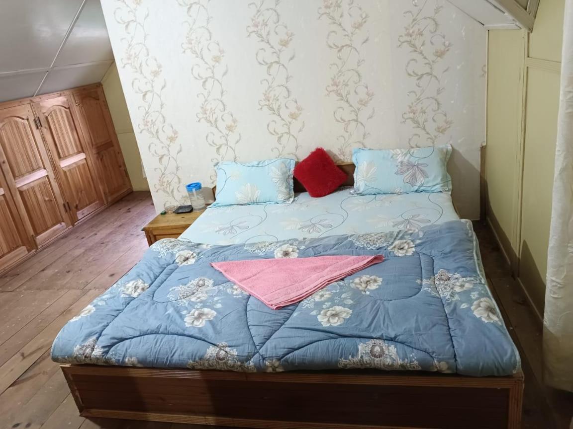Anna Homestay Dirang Екстер'єр фото